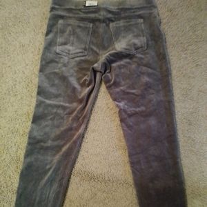 HUE grey velvet leggings NWT L